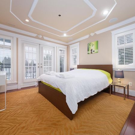 Oakridge Luxury Homestay Vancouver Esterno foto
